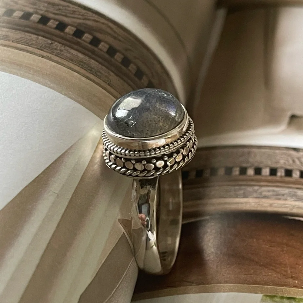925 Sterling Silver Labradorite Ring Us: 9.5/10